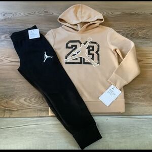 Jordan Boys Hoodie & Jogger Set Size 6(NWT)~PRICE IS FIRM~